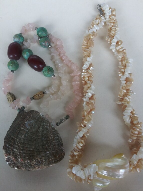Vintage Costume Jewelry Lot 2 Necklaces  Shell