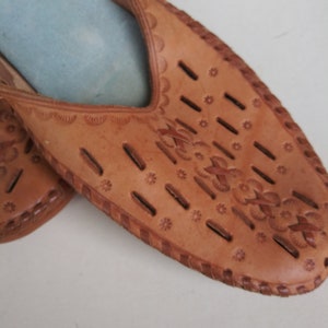 Slippers women, women leather slippers Vintage handmade slippers image 2