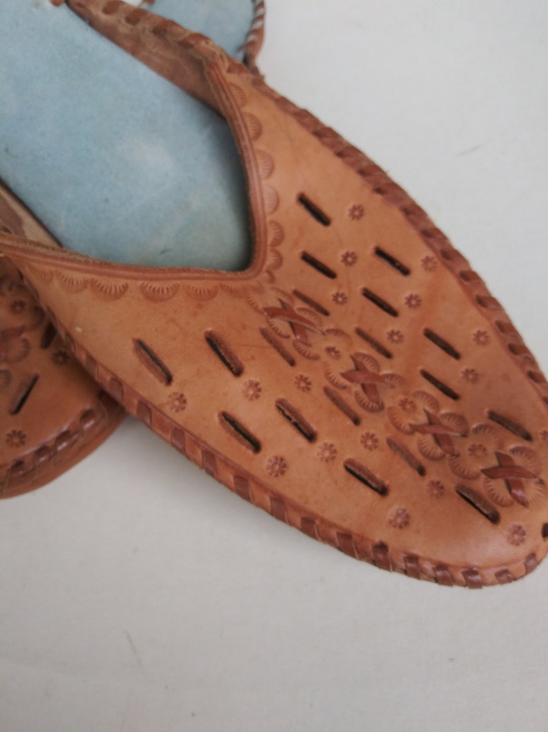 Slippers women, women leather slippers Vintage handmade slippers image 2