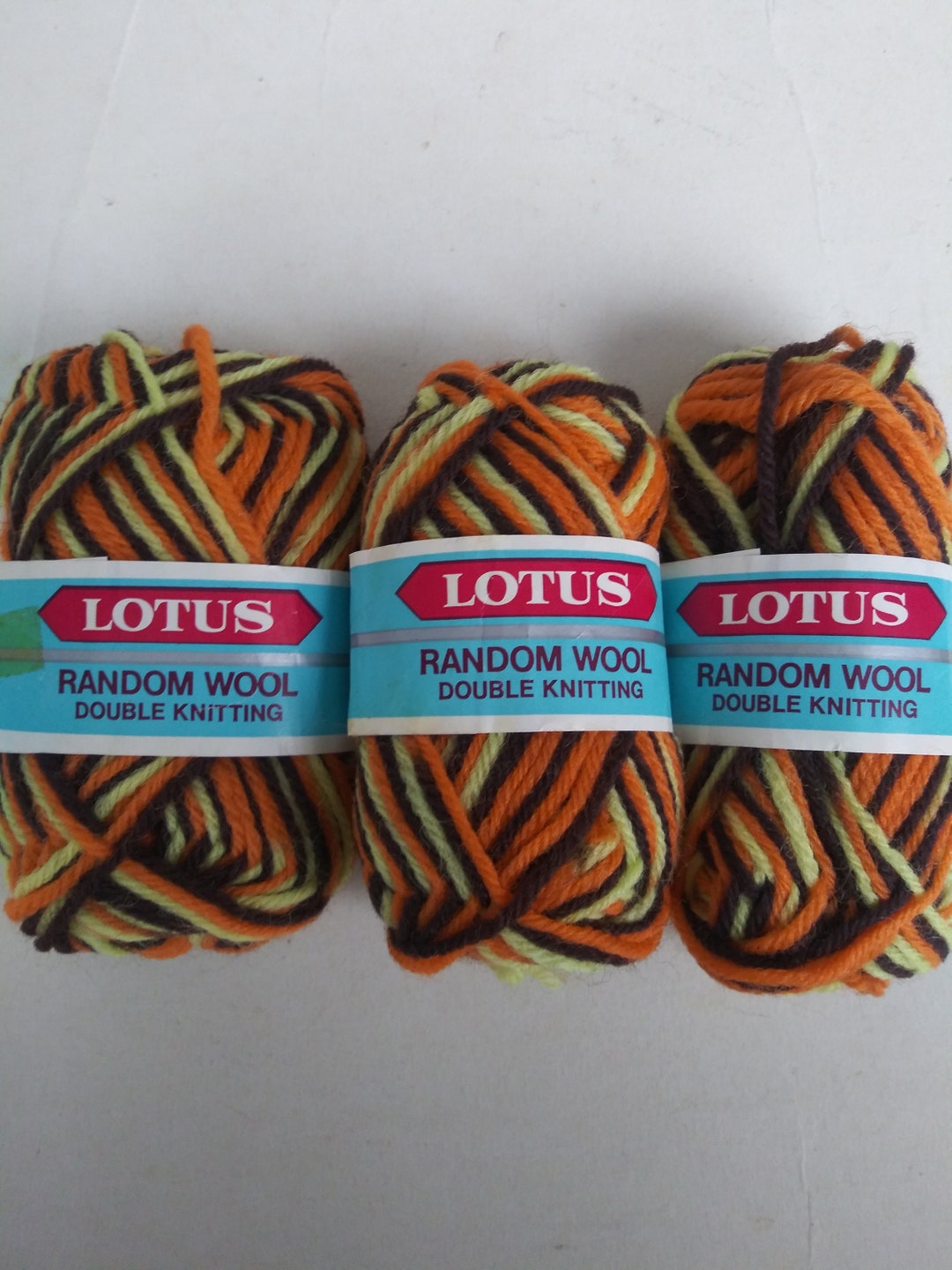 3 Skeins Lotus Yarn Random Wool Vintage Yarn - Etsy