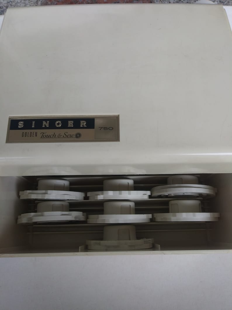 SINGER Golden Touch /& Sew 750 box set of 16 discsvintage