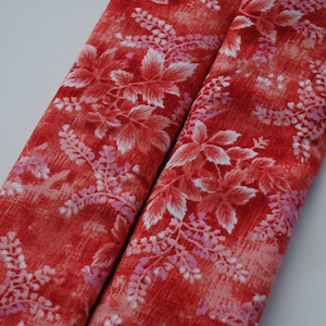 1 pair Seatbelt covers car Red leaves.