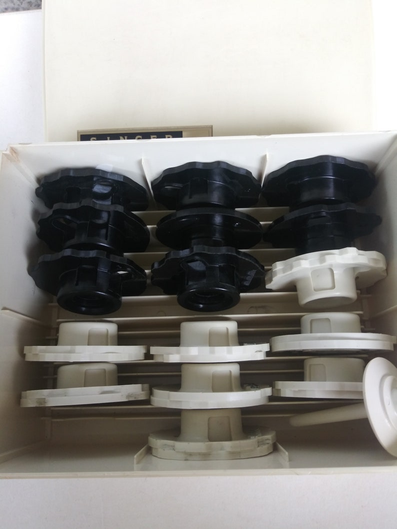 SINGER Golden Touch /& Sew 750 box set of 16 discsvintage