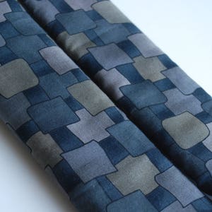 Seatbelt covers car 1 pair Grey checkered patterned  seatbelt covers