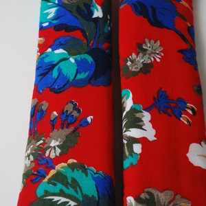 seatbelt covers car 1 pair  Colorful floral pattern on a red background