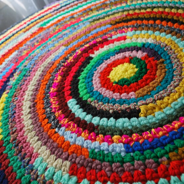 Multicolor 50'' Handmade circle rug