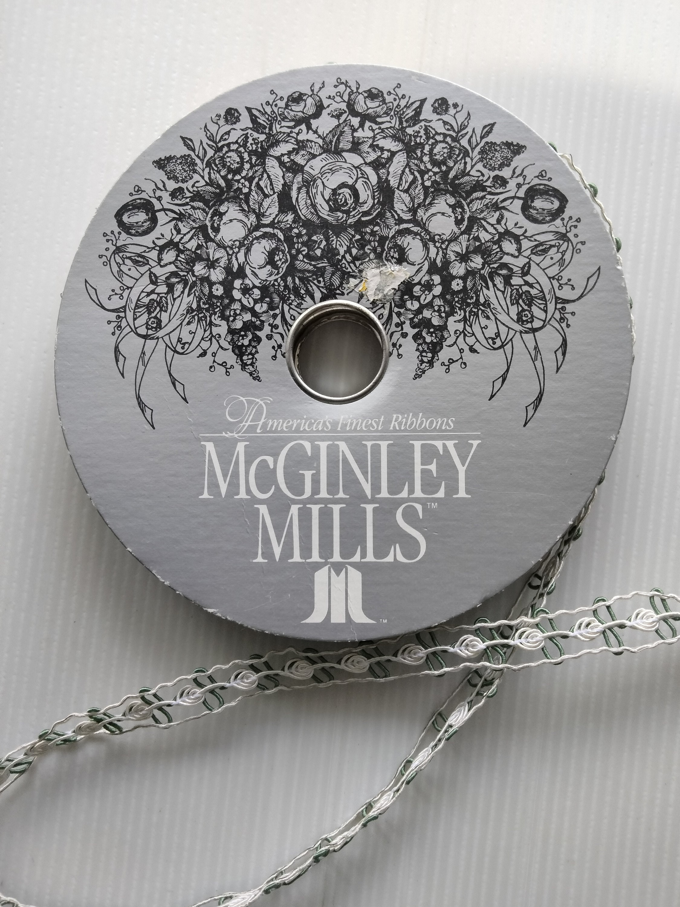 Berwick McGinley Mills No.210 Satin Acetate Craft Ribbon, 9/16 W x 100 yd, Holiday Red