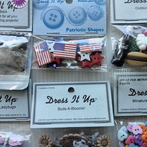 Lot De 10 Boutons Fantaisie Sur Thème Médical - Dress It Up - Neuf Sous Blister