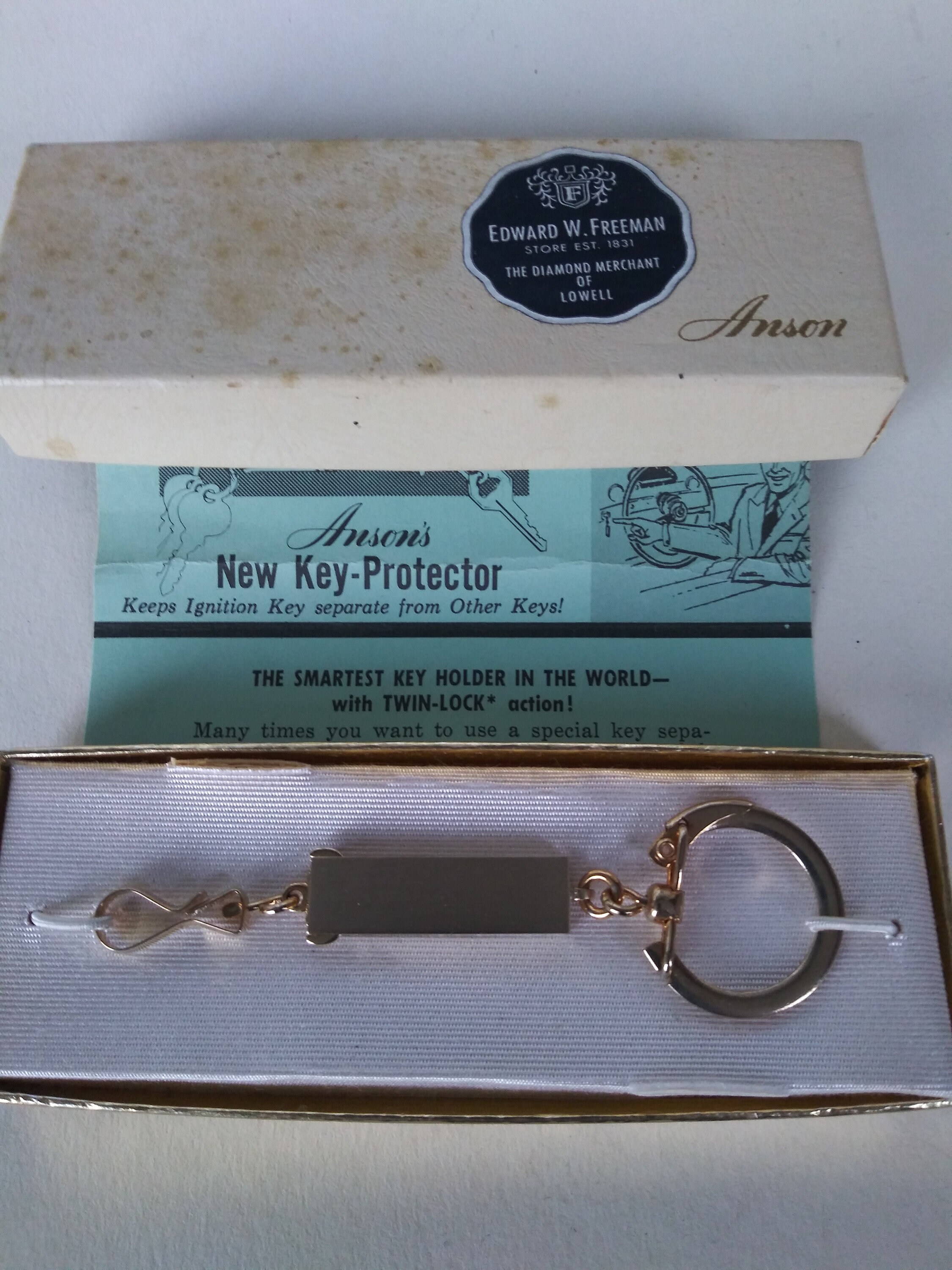 Vintage Anson Key Holder, Keyring Gold ,twin Lock Keychain