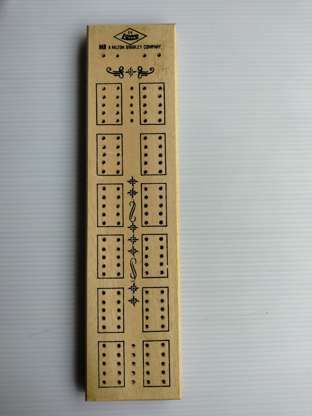 Vintage Wooden Cribbage Board E.S. Lowe Company With Four Pegs Etsy