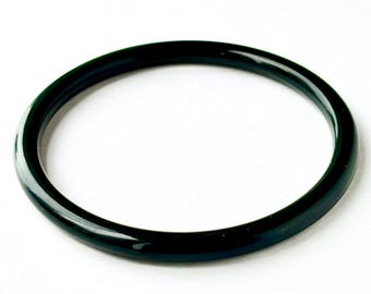 Pulseira rígida de baquelite vintage verde-escura, tamanho médio, serve para pulsos de 16,5 cm a 18,5 cm.