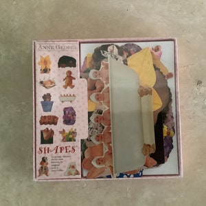 Vintage Anne Geddes 12 Adorable Oversized Die Cut Cards / Postcards with Envelopes