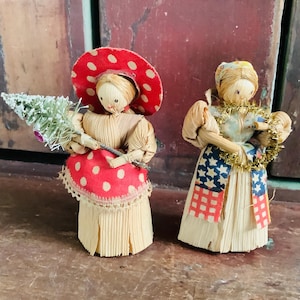 Vintage Folk Art Corn Husk Dolls - Set of 2