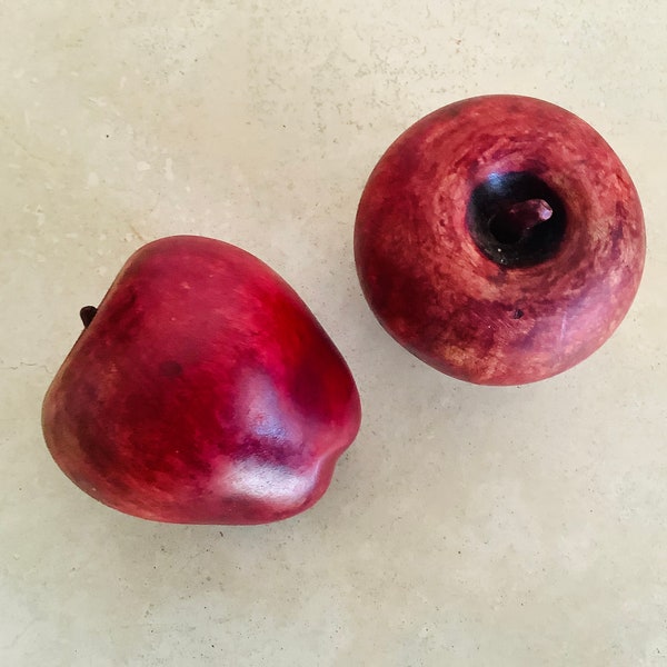 Pair of Wooden Carved Apples / Primitive Wood Red Apples / Kitchen Decor / Life Size Apples / Farmhouse Kitchen Decor