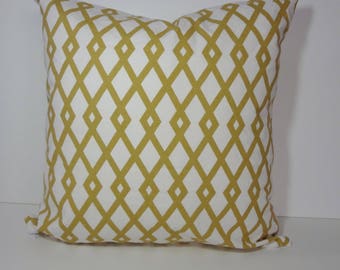 Robert Allen Designer Pillow Cover, Citrine Geometric Pillow Cushion. 20 x 20