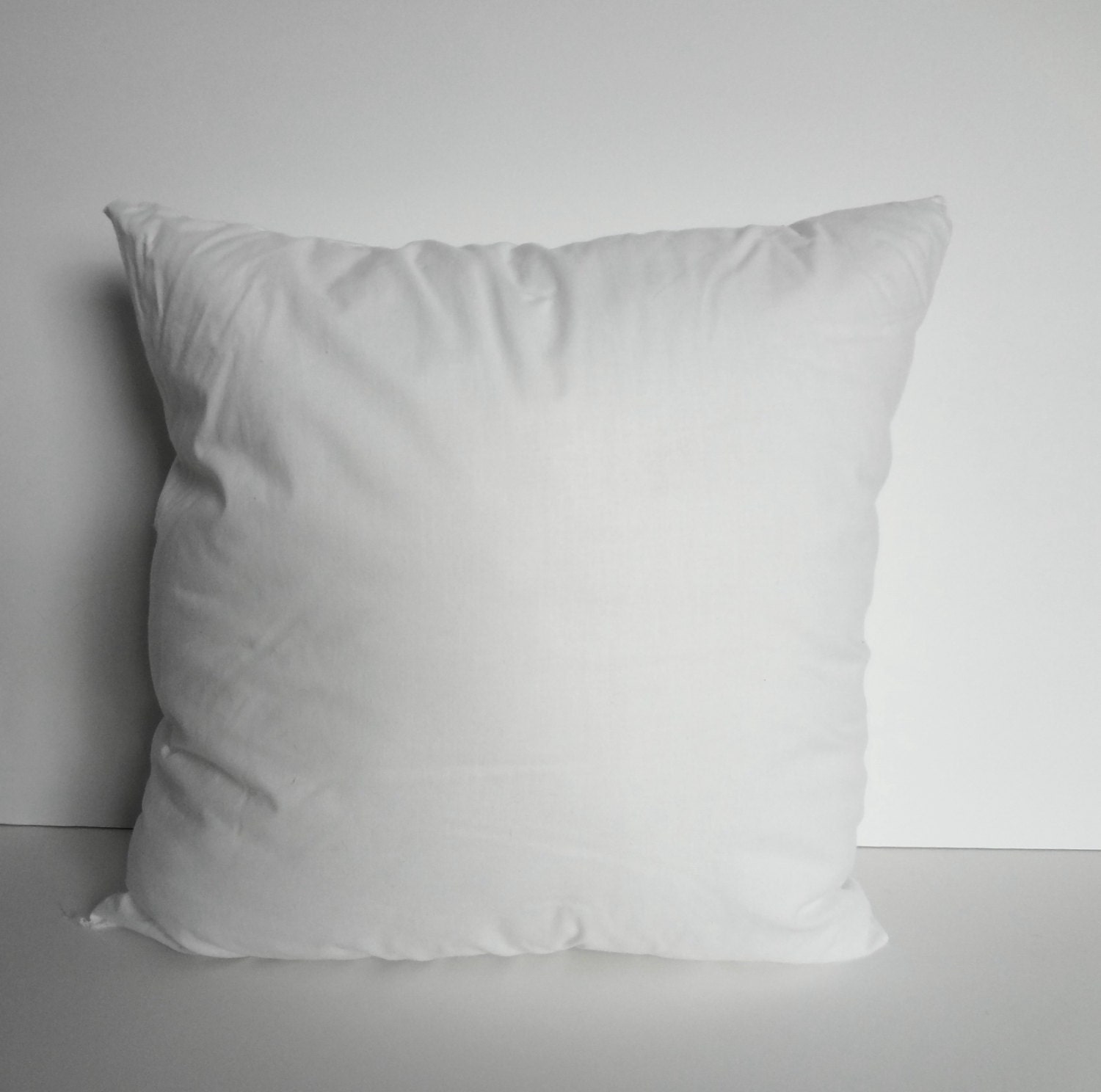 Synthetic pillow insert 12x16 14x14 16x16 18x18 20x20 22x22 24x24 26x26  28x28 Euro form polyester pillow insert Outdoor pillow insert