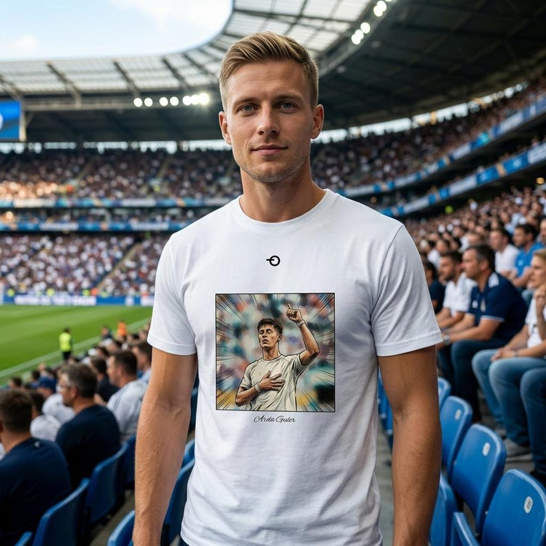 Camiseta com pôster vintage de Arda Guler | Estampa retrô de futebol | Real Madrid Turquia e Copa do Mundo de 2026 imagem 1
