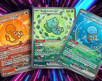 Pode incluir: Três cartas colecionáveis de Pokémon com Charmander ex, Bulbasaur ex e Squirtle ex. Cada carta exibe um personagem dormindo dentro de uma bolha circular com habilidades específicas como Ember Fuel, Photosynthesis e Hydro Shell impressas abaixo.