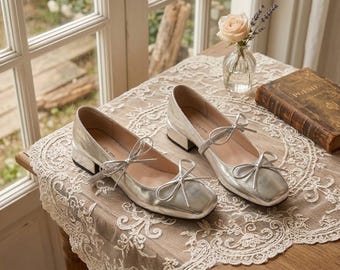 Silver Mary Jane Shoes for Women Square Toe Rhinestone Bow Block Heel Ballet Flats Metallic Wedding Guest Shoes Elegant Party Pumps Bride