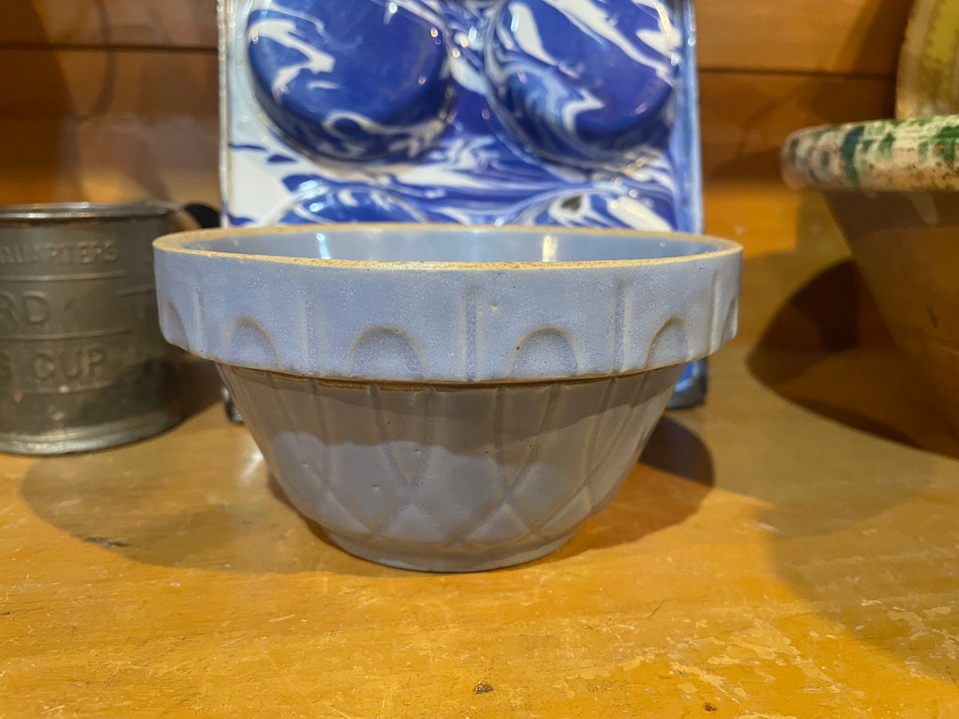 Vintage Watts Pottery Bowl Watts Ovenware Bowl Loop Design Etsy