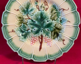 Majolica Grape Leaf Plate Majolica Sarreguemines Majolica plate grape vine grapes