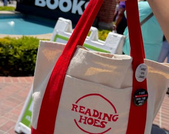 Reading h o e s tote bag