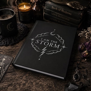「I Am The Storm」ジャーナル｜ハードカバーノート、インスピレーションを与える稲妻デザイン