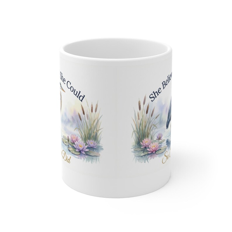 Mok vogelliefhebber, ze geloofde dat ze het kon, dus ze deed mok, blauwe reiger cadeau, inspirerend cadeau voor vrouwen, afstudeermok afbeelding 4