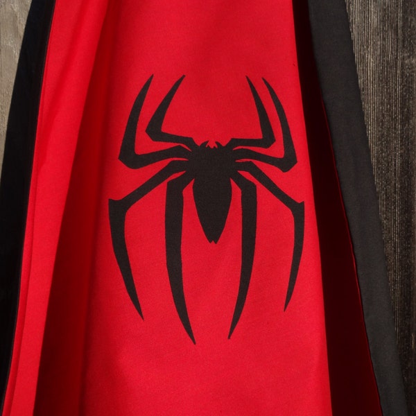 Spiderman Cape - Fait à la main et réversible