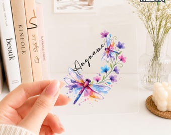 Pegatina transparente personalizada con nombre de libélula, calcomanía con texto personalizado y flores, resistente al agua para vaso, taza o botella de agua.