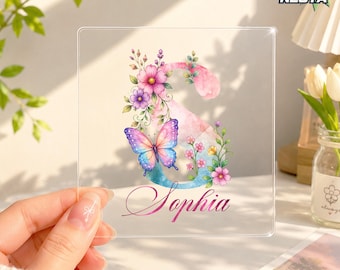 Pegatina transparente personalizada con inicial de mariposa floral, pegatina UV transparente con nombre en letras grandes personalizadas, bonita calcomanía de monograma impermeable para regalo.