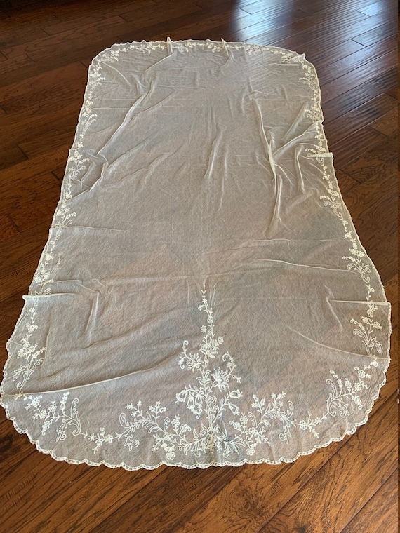 Fantastic Antique Tambour Lace Wedding Veil