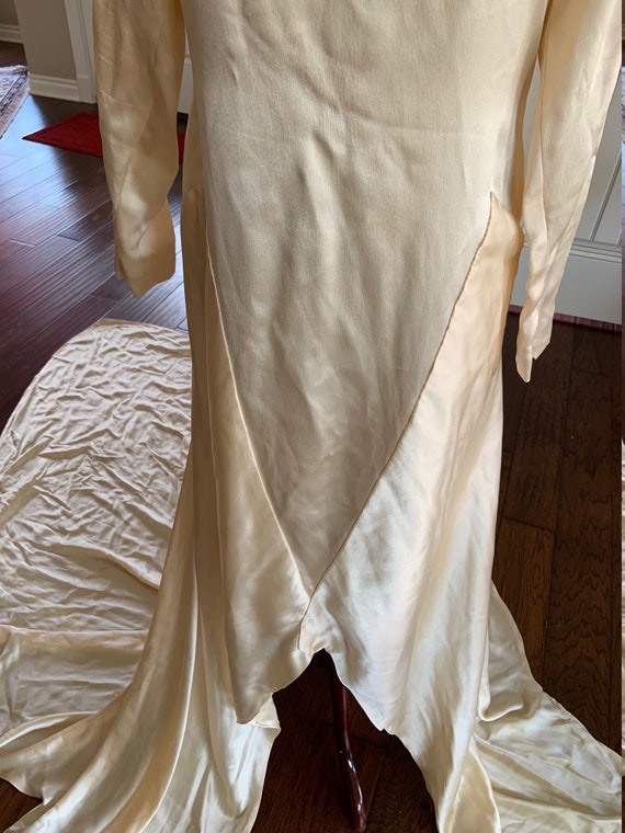 Fabulous Silk Art Deco Wedding Gown - image 2