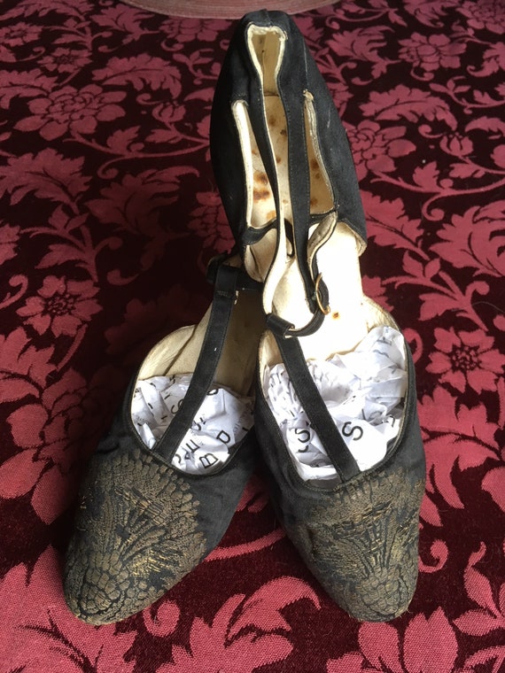 Sublimely Elegant 1920s French Shoes by Francois … - image 1