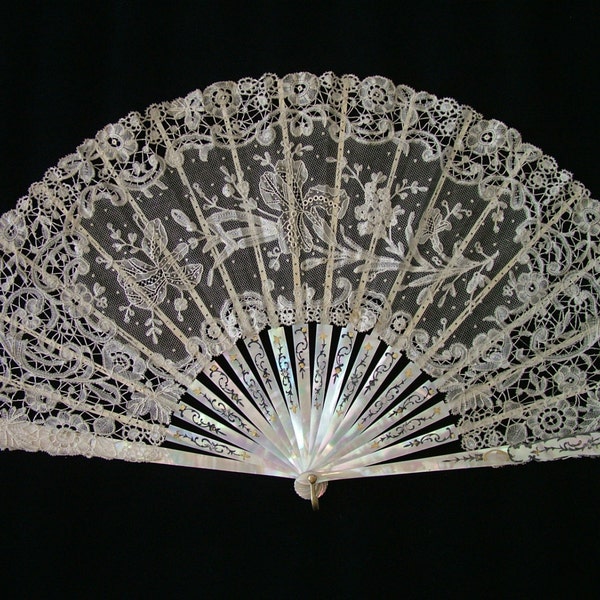 FINAL REDUCTION!!!!  Antique Victorian Lace and MOP Hand Fan