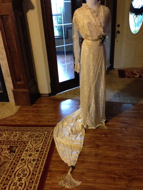 Splendid Antique Edwardian Silk and Brussels Lace