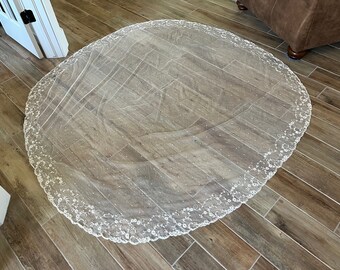 Splendid Vintage Tambour Wedding Veil