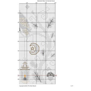 K&ouml;nnte beinhalten: Kreuzstichmuster mit dem Titel "Halloween Black Cat Haunted House". Das Design zeigt einen Halbmond mit einem Stern, eine Laterne und eine Br&uuml;cke. Das Muster befindet sich auf einem Raster, mit Copyright-Informationen und Seitenzahl unten.