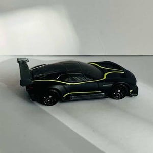 Aston Martin Vantage GTE from hot wheels