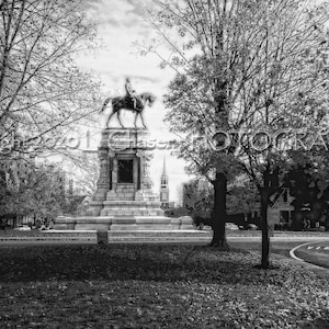 Lee Monument II