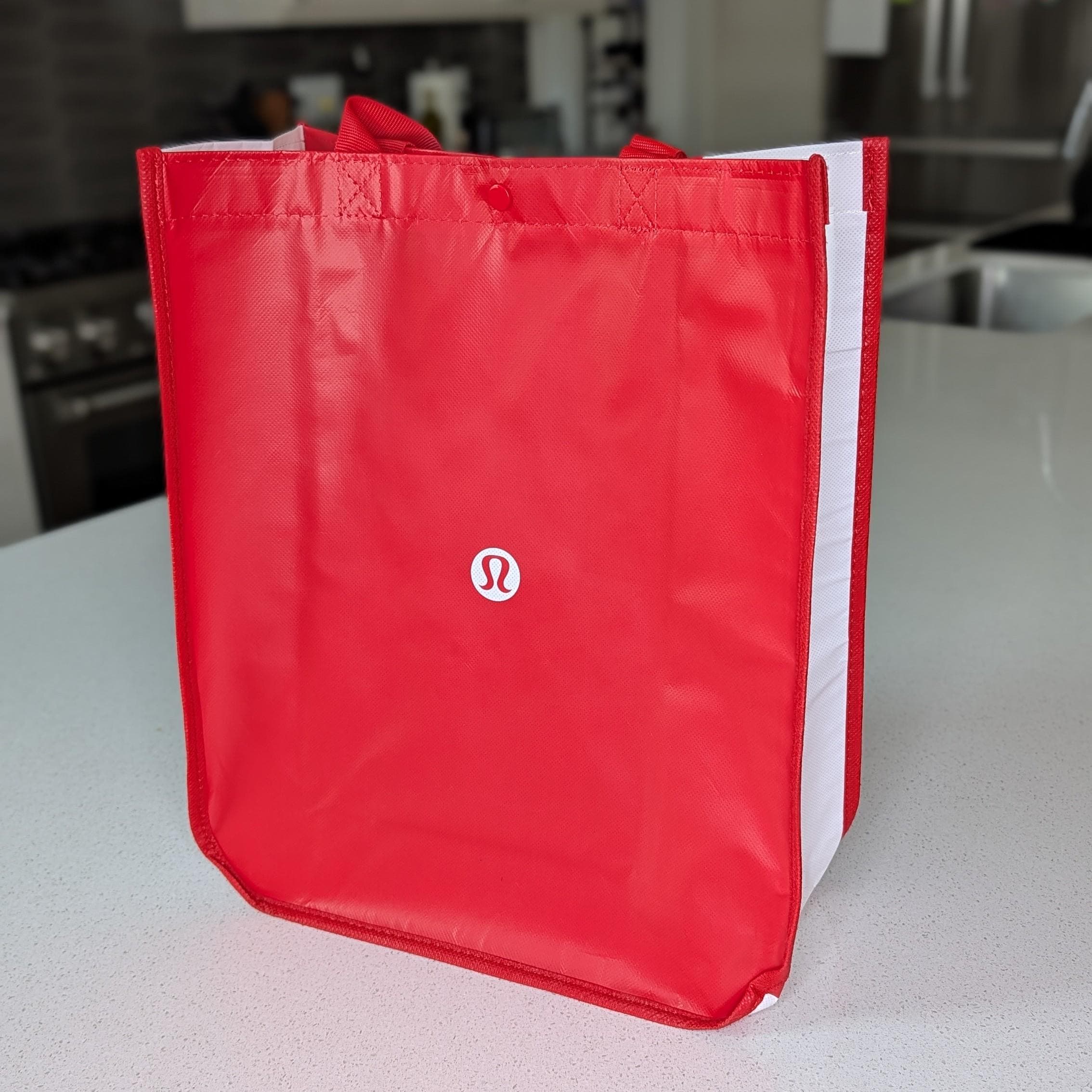 uppababy g lite or g luxe Lightweight Stroller Rental rating: Class I Div 1 Battery:17.5ah (Standard) BT21 2 Way Backpack holder included Specifications
