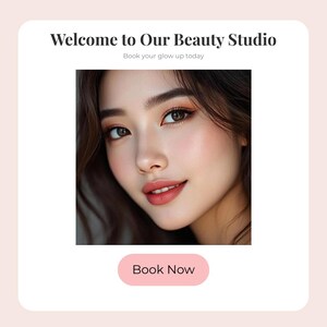 Peut inclure: Une tasse en céramique blanche avec une anse noire et le texte "But First, Coffee" en gras noir. La tasse est posée sur un fond flou. La tasse mesure environ 10 cm de hauteur.