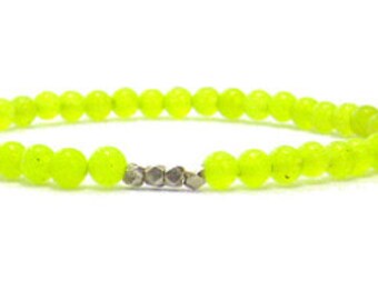 Stretch Beaded Bracelet // Neon Yellow Jade Gemstone Beads, Silver Geometric Beads // Handmade Colorful Jewelry // Summer Gift for Her