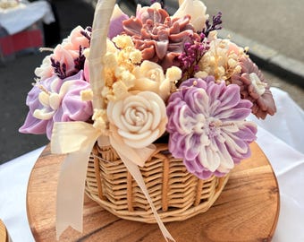 Luxury Flower Candle Basket – Handmade Soy Wax Flower Candles – Romantic Home Decor – Mother's Day Gift – Pastel Candles