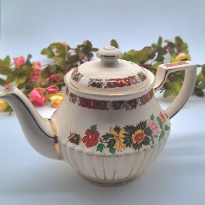 Sadler Vintage Teapot Indian Tree Floral Design with Gold Gilt 1940s