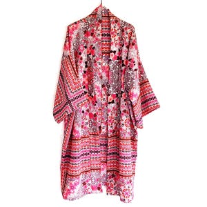 Kimono met bloemen, één maat