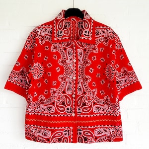 Short Sleeve Shirt Paisley Carnival Red Gold Embroidered Details
