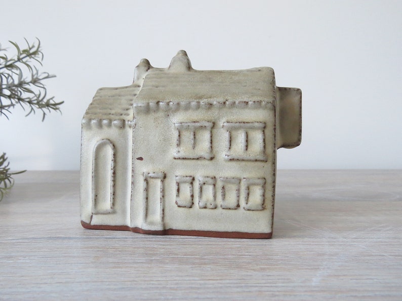 Vintage Shelf Pottery Halifax Pot Inn Money Box Piggy Bank Etsy