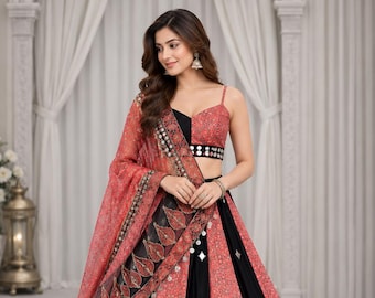 Mönstrad Reyon Lehenga Choli med spegelblus, 4 meter utsvängd Navratri Lehenga-set