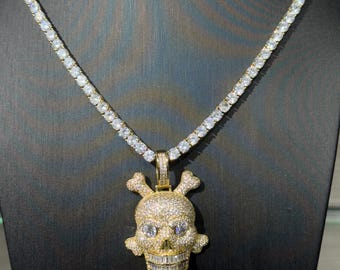 Iced Out Kette und Anhänger, Totenkopfkette